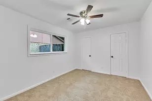 971 Wavecrest Ln, Houston, TX 77062 - Photo 28