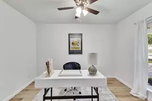 971 Wavecrest Ln, Houston, TX 77062 - Photo 6