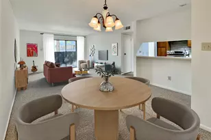 3075 Walnut Bend Ln, Houston, TX 77042 - Photo 4