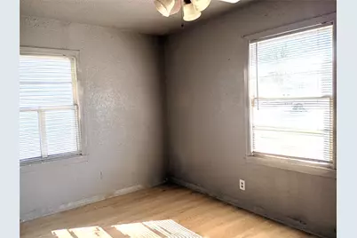 5617 Malmedy Road, Houston, TX 77033 - Photo 8