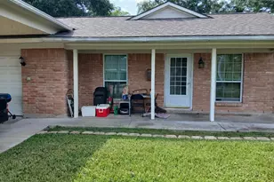 10323 Southport Dr, Houston, TX 77089 - Photo 6