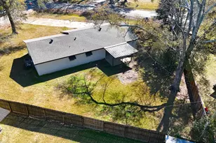390 Bradford Dr, Beaumont, TX 77707 - Photo 20