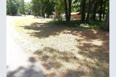 681 Plum Tree, Livingston, TX 77351 - Photo 2