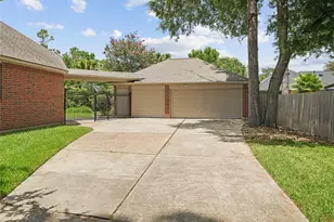 705 Hidden Oak Ln, Friendswood, TX 77546 - Photo 22