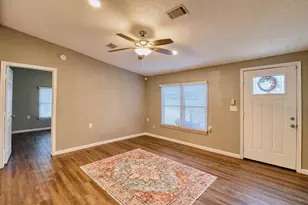 21702 Island Lake Loop E, Humble, TX 77338 - Photo 8