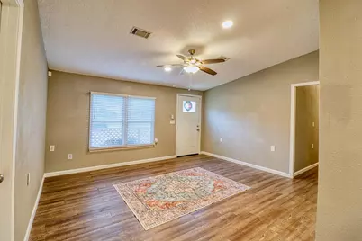 21702 Island Lake Loop E, Humble, TX 77338 - Photo 10