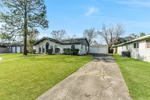 11022 Sageberry Dr, Houston, TX 77089 - Photo 2