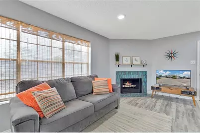 2750 Holly Hall #812, Houston, TX 77054 - Photo 2