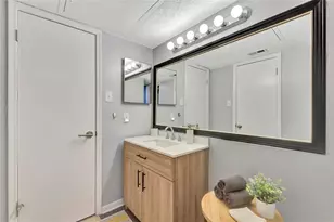 2750 Holly Hall, Houston, TX 77054 - Photo 6