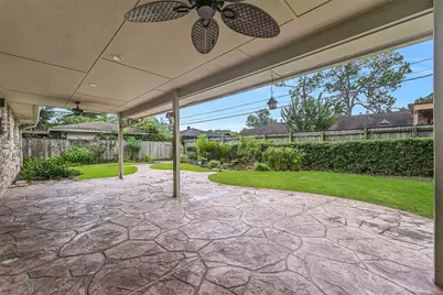 912 Oak Vista Court, Friendswood, TX 77546 - Photo 24