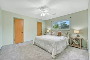 912 Oak Vista Ct, Friendswood, TX 77546 - Photo 18