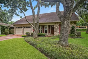 912 Oak Vista Ct, Friendswood, TX 77546 - Photo 6