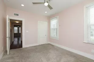 725 Broadway St, Galveston, TX 77550 - Photo 12