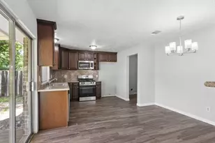 11826 Grapewood Dr, Houston, TX 77089 - Photo 8