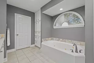 14231 Championship Ln, Houston, TX 77069 - Photo 32