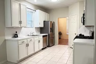 62 N Holly Laurel Cir, Spring, TX 77382 - Photo 6