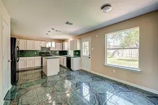 16510 Amy Ridge Rd, Houston, TX 77053 - Photo 14
