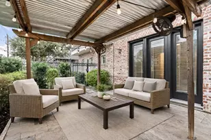 612 E 20th St, Houston, TX 77008 - Photo 2