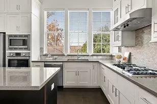 612 E 20th St, Houston, TX 77008 - Photo 18