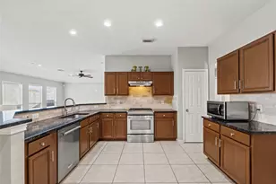 3207 Rainhill Ct, Katy, TX 77449 - Photo 4