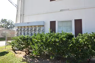 304 Dell Ct, Houston, TX 77009 - Photo 2