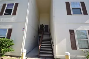 304 Dell Ct, Houston, TX 77009 - Photo 10