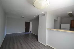 304 Dell Ct, Houston, TX 77009 - Photo 32