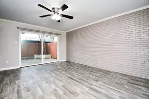 13074 Trail Hollow Dr, Houston, TX 77079 - Photo 14