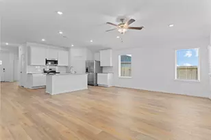 9014 Rose Water, Rosharon, TX 77583 - Photo 16