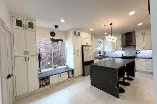 9822 Oak Point Dr, Houston, TX 77055 - Photo 14