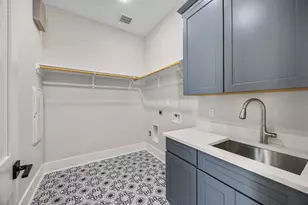 412 S Garrett Cir, Bellville, TX 77418 - Photo 34