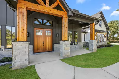 412 S Garrett Circle, Bellville, TX 77418 - Photo 2