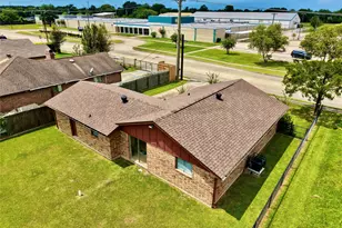 2565 W Virginia St, Beaumont, TX 77705 - Photo 18