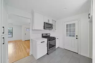 61 Trenwood Ln, Houston, TX 77022 - Photo 6