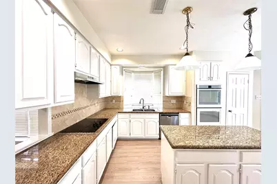 3302 Richland Drive, Sugar Land, TX 77478 - Photo 6