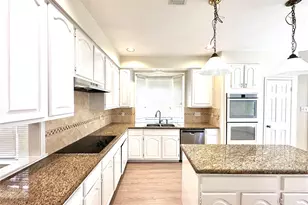 3302 Richland Dr, Sugar Land, TX 77478 - Photo 6