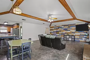 419 Trailwood Cir, Lufkin, TX 75904 - Photo 8