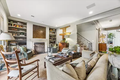 2627 Sutton Court, Houston, TX 77027 - Photo 8