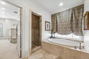 2627 Sutton Ct, Houston, TX 77027 - Photo 20