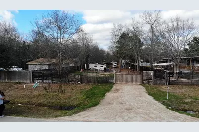 1036 County Road 5003, Cleveland, TX 77327 - Photo 2