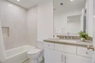 1428 Sugar Creek Blvd, Sugar Land, TX 77478 - Photo 32