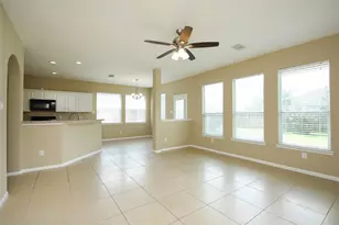 10243 Mills Run Dr, Houston, TX 77070 - Photo 10