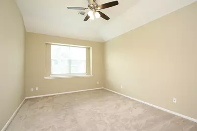 10243 Mills Run Drive, Houston, TX 77070 - Photo 12