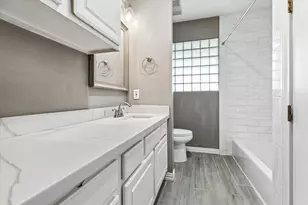4509 Libbey Ln, Houston, TX 77092 - Photo 6
