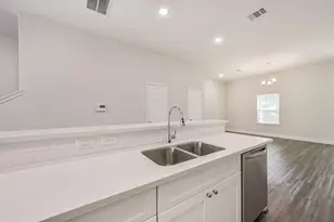 5604 Eastland St, Houston, TX 77028 - Photo 12