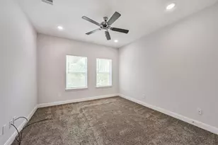 5604 Eastland St, Houston, TX 77028 - Photo 16