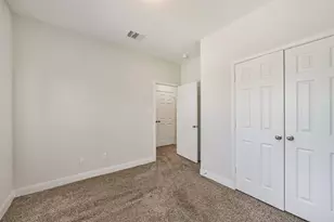 5604 Eastland St, Houston, TX 77028 - Photo 24