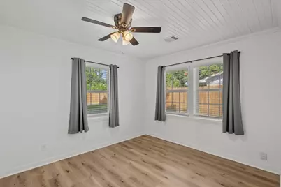 4501 E 38th Street, Dickinson, TX 77539 - Photo 22