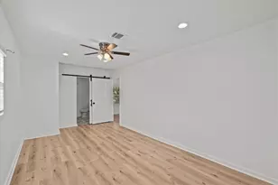 4501 E 38th St, Dickinson, TX 77539 - Photo 14
