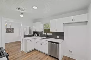 4501 E 38th St, Dickinson, TX 77539 - Photo 12